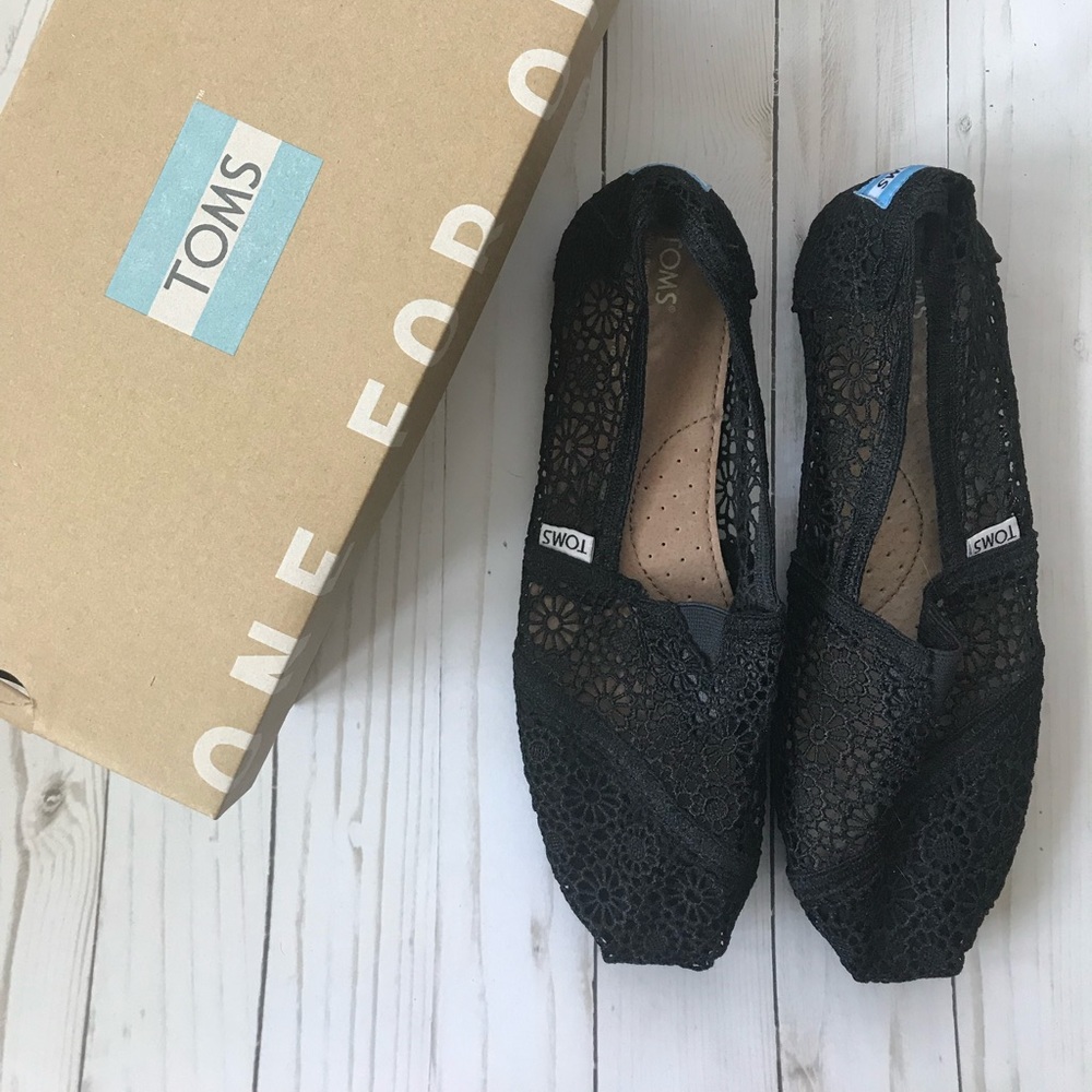 Toms Classic Black Morocco Crochet Shoe